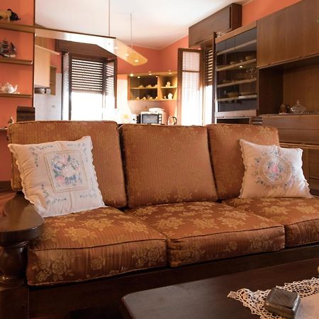 A Casa Di Anna, Elegant Flat In Cremona Apartment Luaran gambar