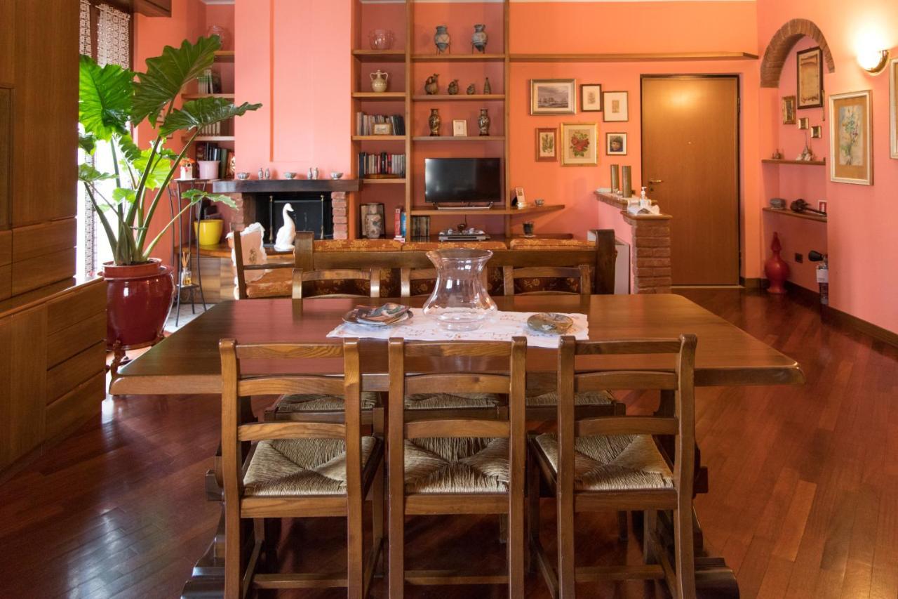 A Casa Di Anna, Elegant Flat In Cremona Apartment Luaran gambar